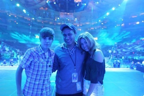 Miley and JB