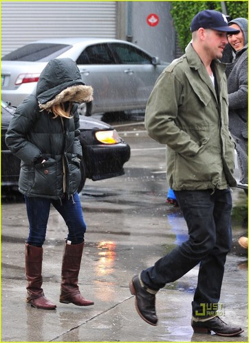  Reese Witherspoon: Rainy Sunday with Jim Toth