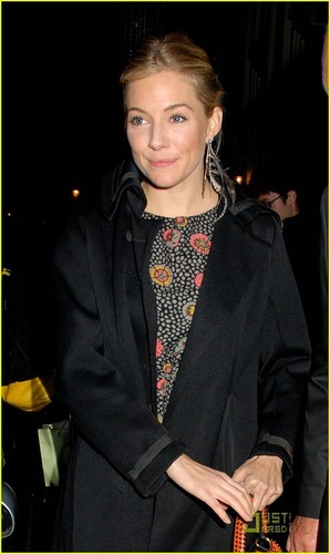  Sienna Miller: Friday at 'Flare Path'