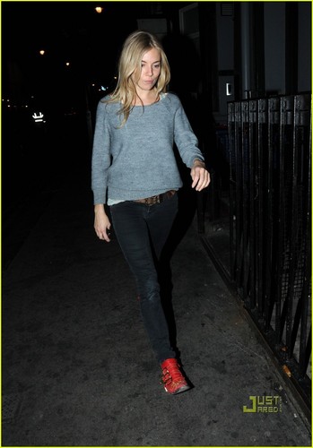  Sienna Miller: Little Red Riding Boots