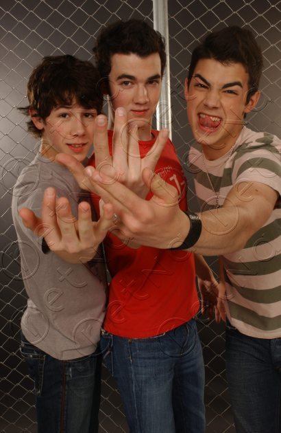 Young jonas brother photoshot ! - The Jonas Brothers Photo (20388614) -  Fanpop