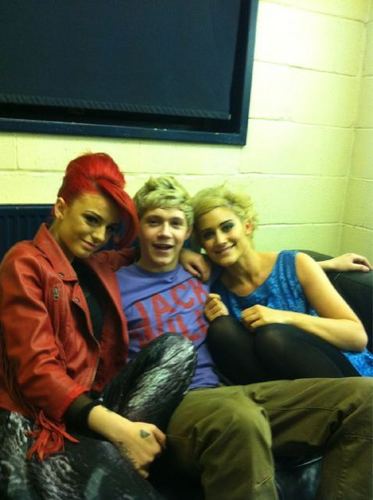  Rapper Cher, Irish Cutie Niall & Katie (Behind The Scenes Of The Live Tour!!) 100% Real :) x
