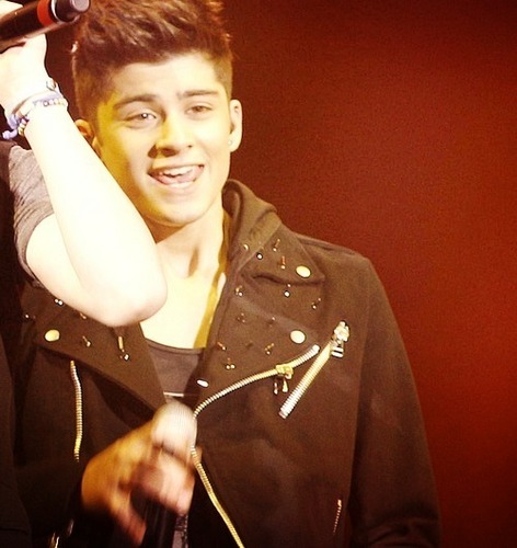  Sizzling Hot Zayn Means meer To Me Than Life It's Self (U Belong Wiv Me!) Live Tour! 100% Real :) x