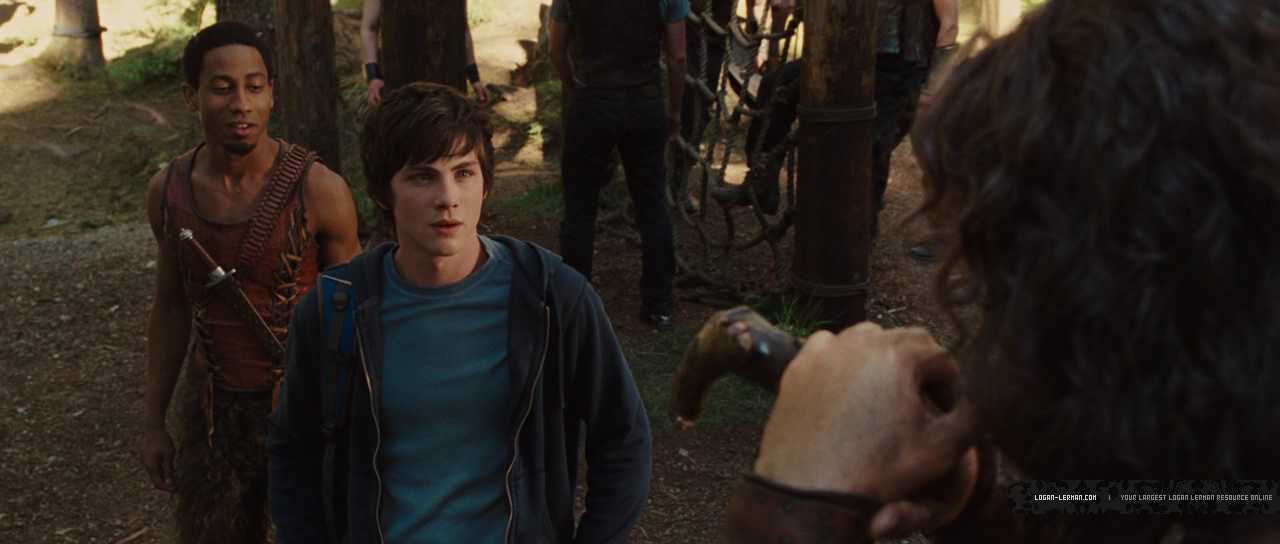 Image of the lightning thief for شائقین of Percy Jackson vs Harry Potter 20...