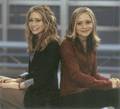 2002 - Calender - mary-kate-and-ashley-olsen photo