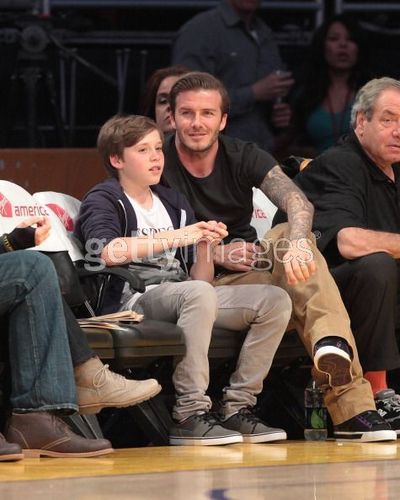 Beckham and Tom Cruise link up at the Lakers - 27 March 2011