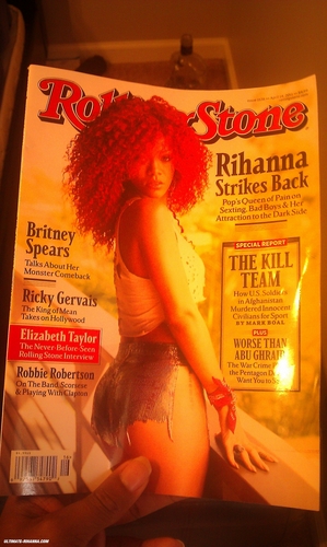 Fan Photos - Rolling Stone Magazine 2011 April Issue [HQ]