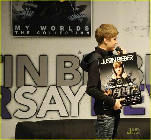  Justin Bieber: Ahoy, Holland!