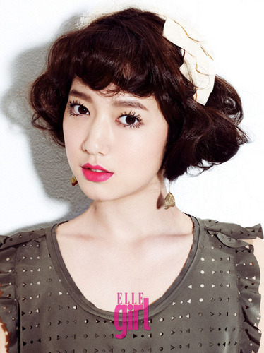  Park Shin Hye - Elle Girl Magazine