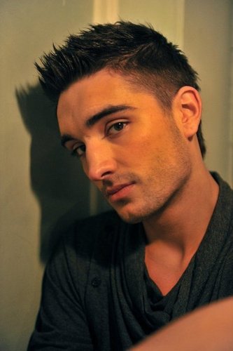  Tom Parker (Sizzling Hot) He's Reali Fit! 100% Real :) x