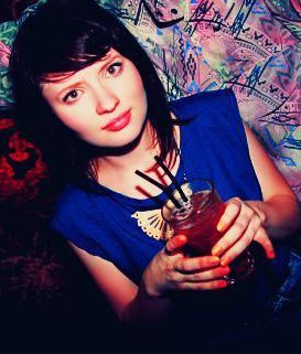  Emily Browning ♥