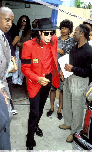 Michael Jackson B-A-D