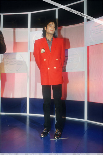  Michael Jackson B-A-D