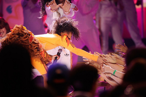  Willow performing at The Kids' Choice Awards 2011