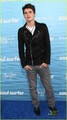 Gregg Sulkin: 'Soul Surfer' Premiere! - hottest-actors photo