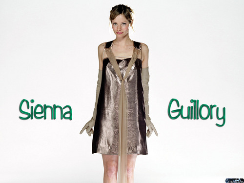  Sienna Guillory