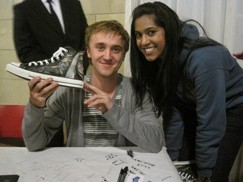  Tom Signed painted Harry Potter Converse