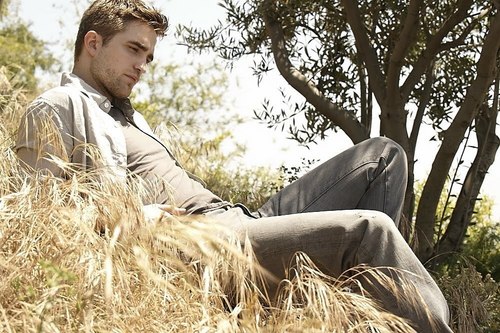  3 New Photoshoot Outtakes of Robert Pattinson