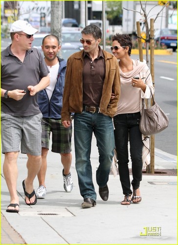 Halle Berry: Sunset Plaza Stroll With Oliver Martinez