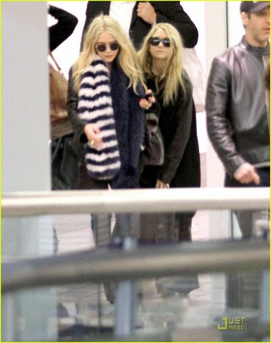 Mary-Kate & Ashley Olsen Launching StyleMint.com