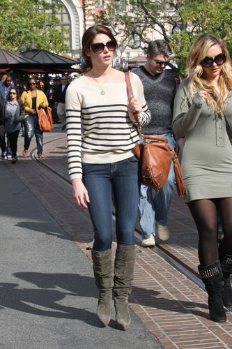  plus candids of Ashley shopping at The Grove in West Hollywood! [HQ]