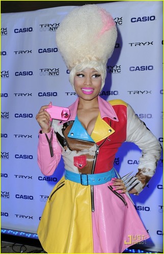 Nicki Minaj: Tryx Out Kickoff Party