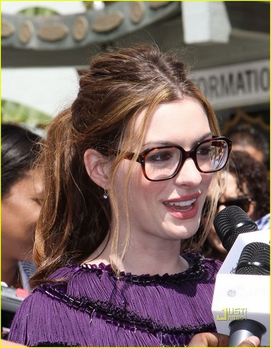  Anne Hathaway: 'Rio' Premiere in Los Angeles!