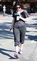 Khloe Kardashian Getting A Coffee At Starbucks - khloe-kardashian photo