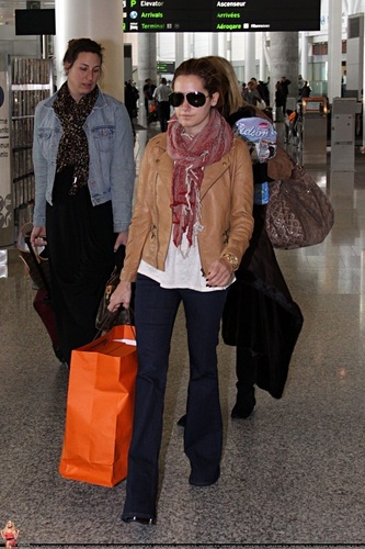 Ashely - Arriving at Toronto Pearson International Airport with her mom - 11 April 2011