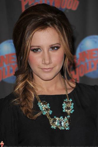 Ashely - Visits Planet Hollywood Times Square - 13 April 2011
