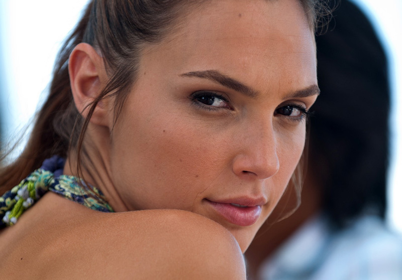 Fast Five Gisele Fast And Furious Foto 21074993 Fanpop Gal gadot is mostly known to movie fans as the dceu's iteration of wonder woman but which of her movies overall are best in the eyes of critics? fast five gisele fast and furious foto 21074993 fanpop