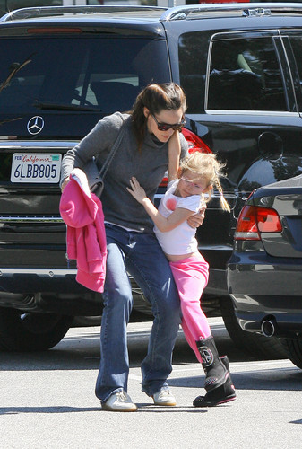  Jen shopping at Country Mart with viola