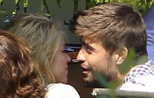Piqué is nervous with Shakira
