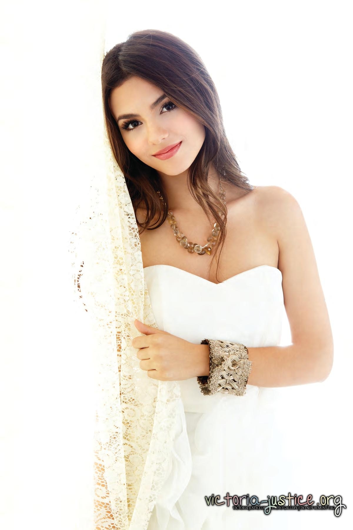 Is Victoria Justice Striptease