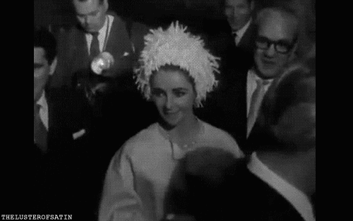  Elizabeth Taylor at Cleopatra premiere