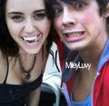 Miley_Vampire - miley-cyrus photo