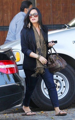 Demi Lovato's Road to Recovery 21 April 2011
