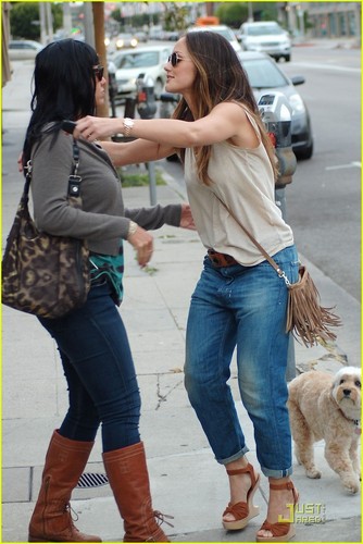 Minka Kelly: Full of Love with Chewie!