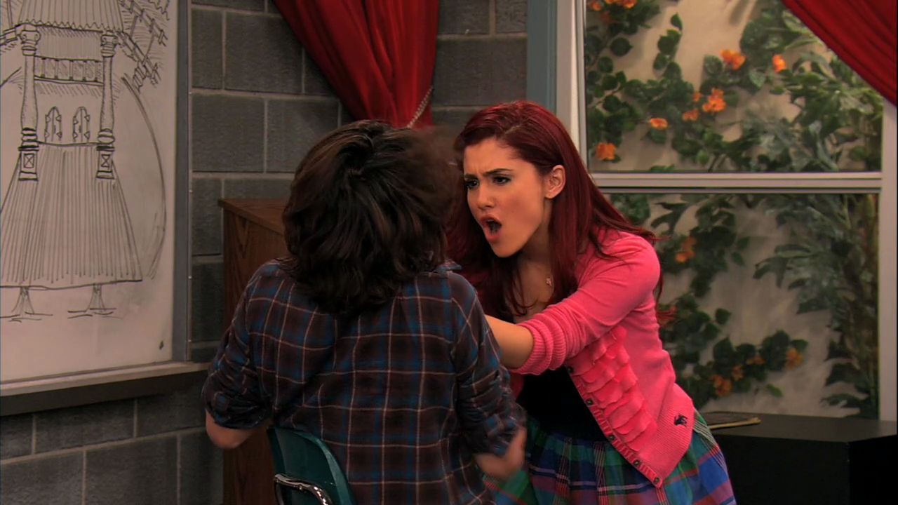 Ariana Grande Image: Victorious 2x02- Beck Falls For Tori.