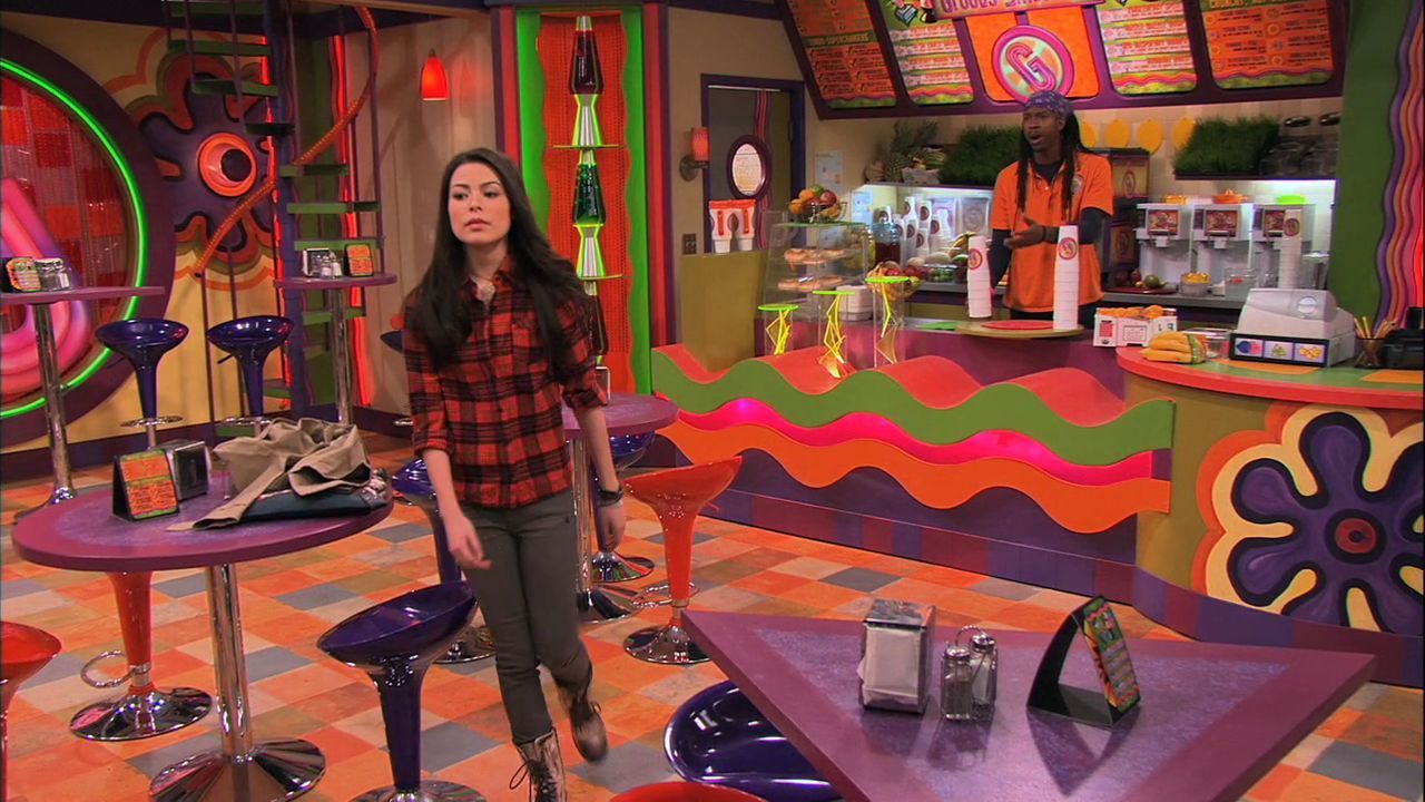 Image of iCarly - 4x01 - iGot a Hot Room for fans of iCarly. 