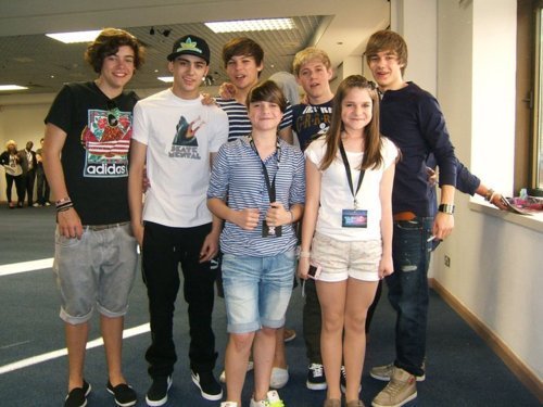  1D = Heartthrobs (I Ave Enternal upendo 4 1D & Always Will) Wiv Fans! 100% Real :) ♥
