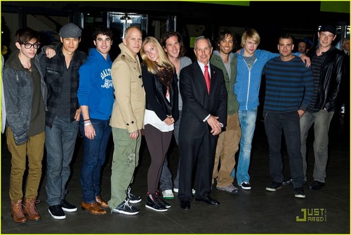  Glee Gang: Press Conference with Mayor Bloomberg!