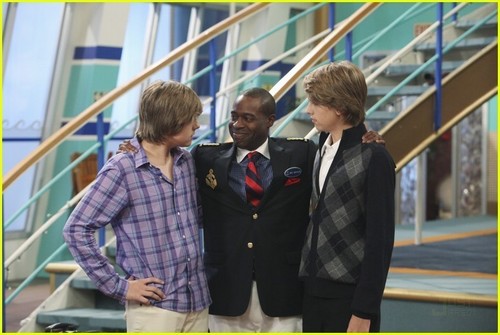  The Suite Life Graduation On Deck -- FIRST PICS!