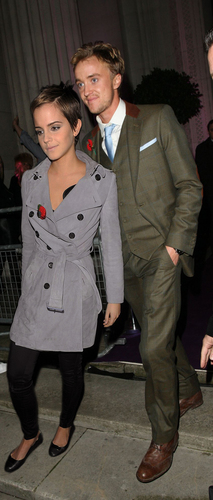  Tom and Emma deathly hallows Luân Đôn premiere