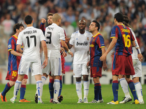  Xavi (Real Madrid - Barcelona)