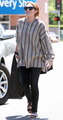 Miley - At CVS Pharmacy in Studio City (26th April 2011) - miley-cyrus photo