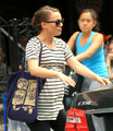 Out and about in New York City (April 28th 2011) - natalie-portman photo