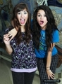 Selena Gomez and Demi Lovato - selena-gomez-and-demi-lovato photo