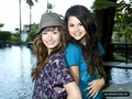 Selena Gomez and Demi lovato - selena-gomez-and-demi-lovato photo