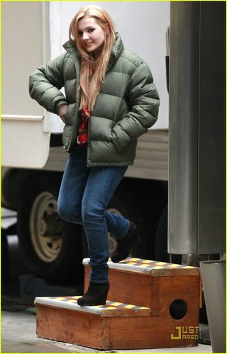  Abigail Breslin: New Year's Eve in NYC!